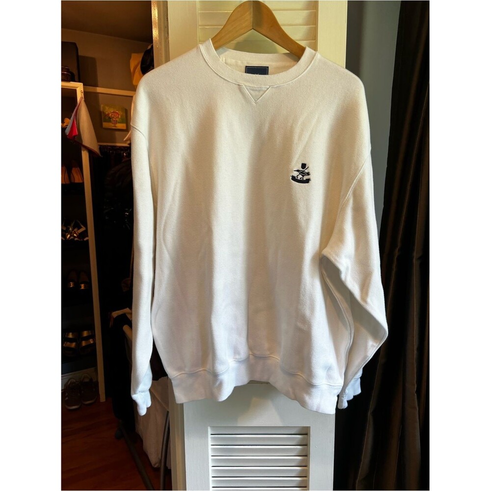 Faconnable White Crewneck Sweatshirt with Navy Embroidered Crest